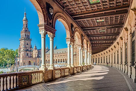 27. Apr 27 - Sevilla