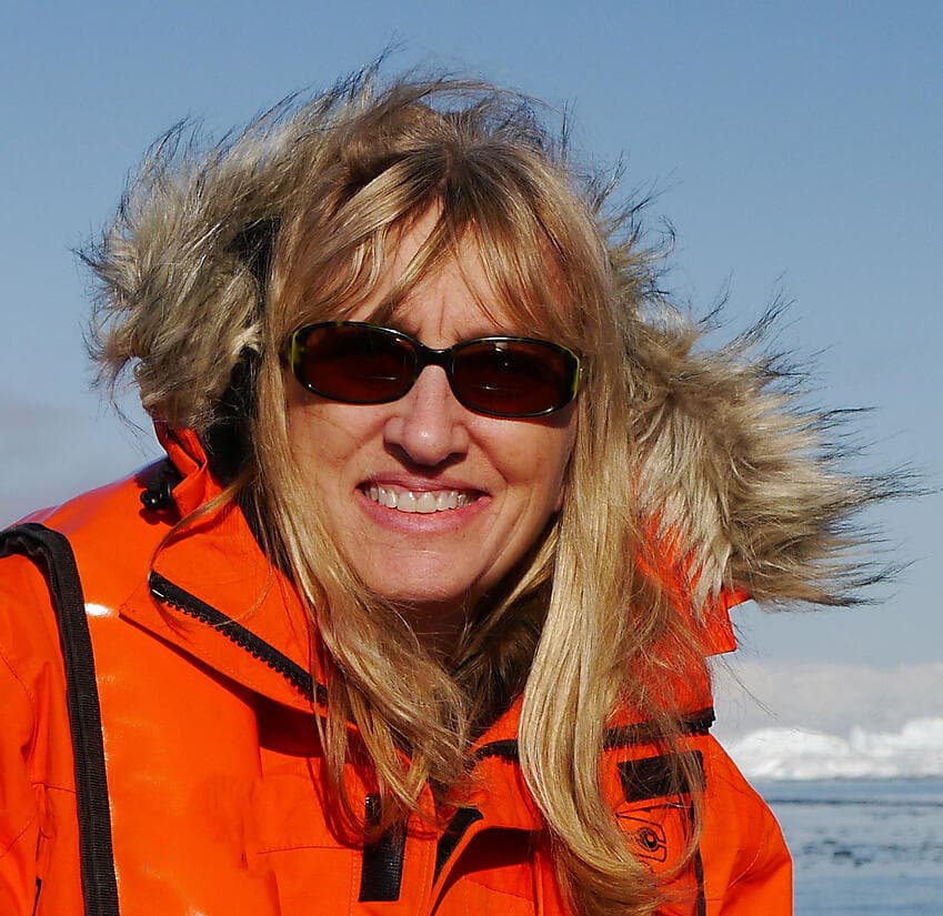 AU190225 SJP Ushuaia-Ushuaia - Dyan deNapoli photo 240205.jpg