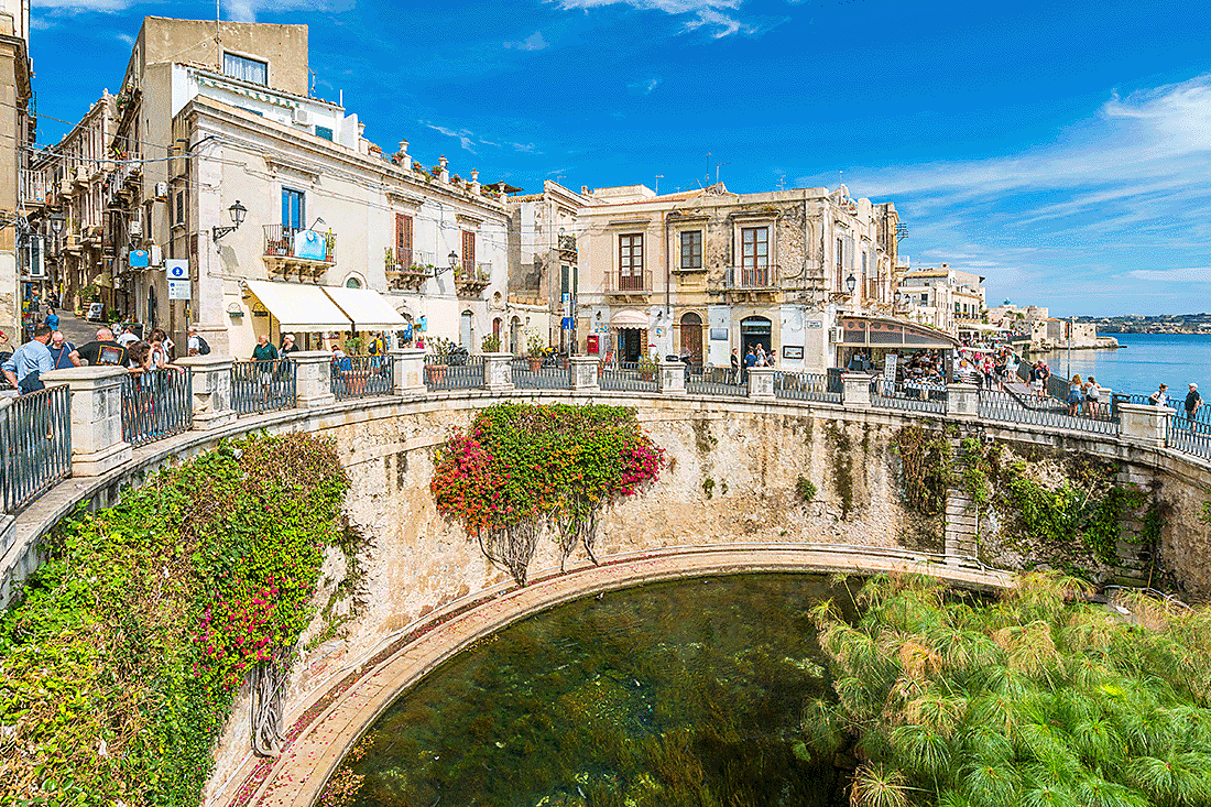 Antike Wunder und kulinarische Genüsse: Kreuzfahrt durch Süditalien und Sizilien – mit Smithsonian Journeys