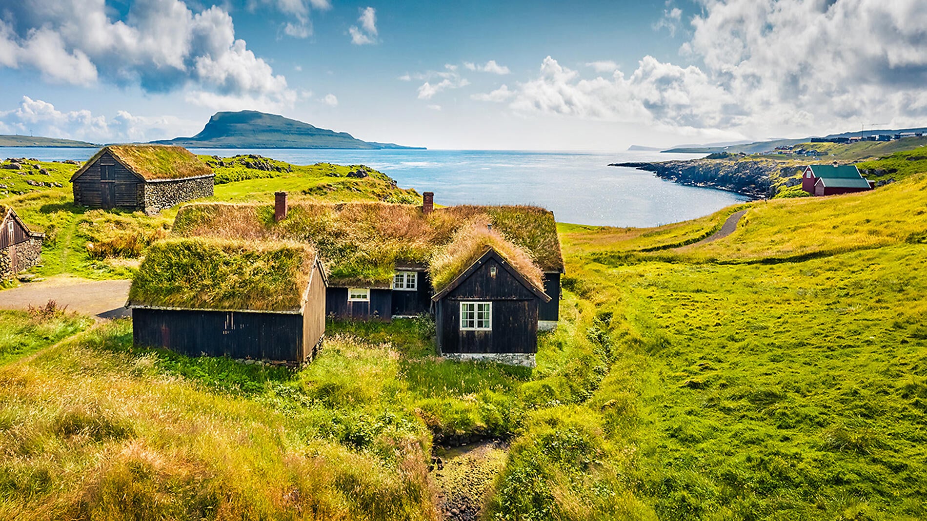 Wilde Landschaften in Schottland, auf den Färöer und Island Wilde Landschaften in Schottland, auf den Färöer und Island