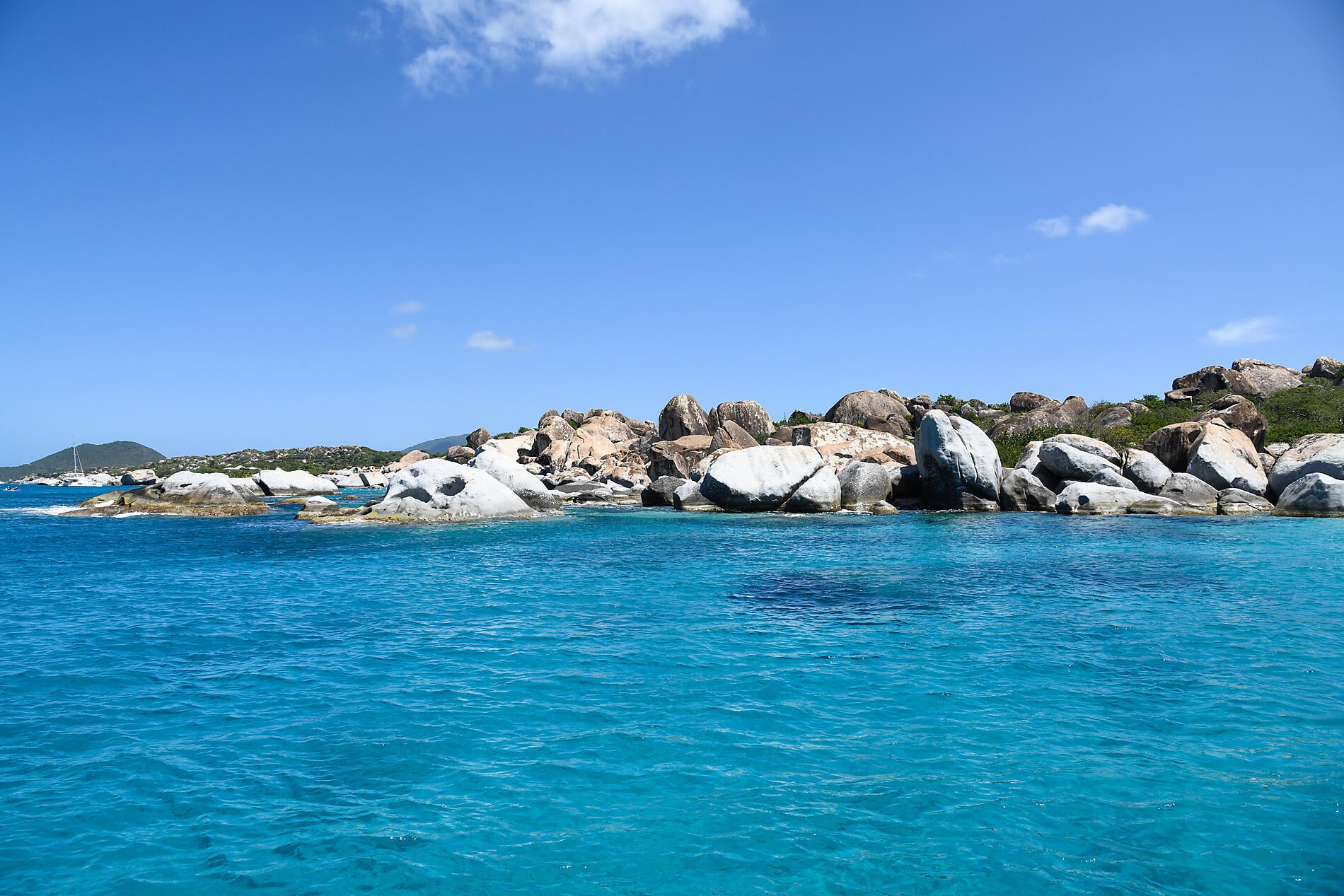 Unterwegs unter Segeln im Herzen der Kleinen Antillen Unterwegs unter Segeln im Herzen der Kleinen Antillen