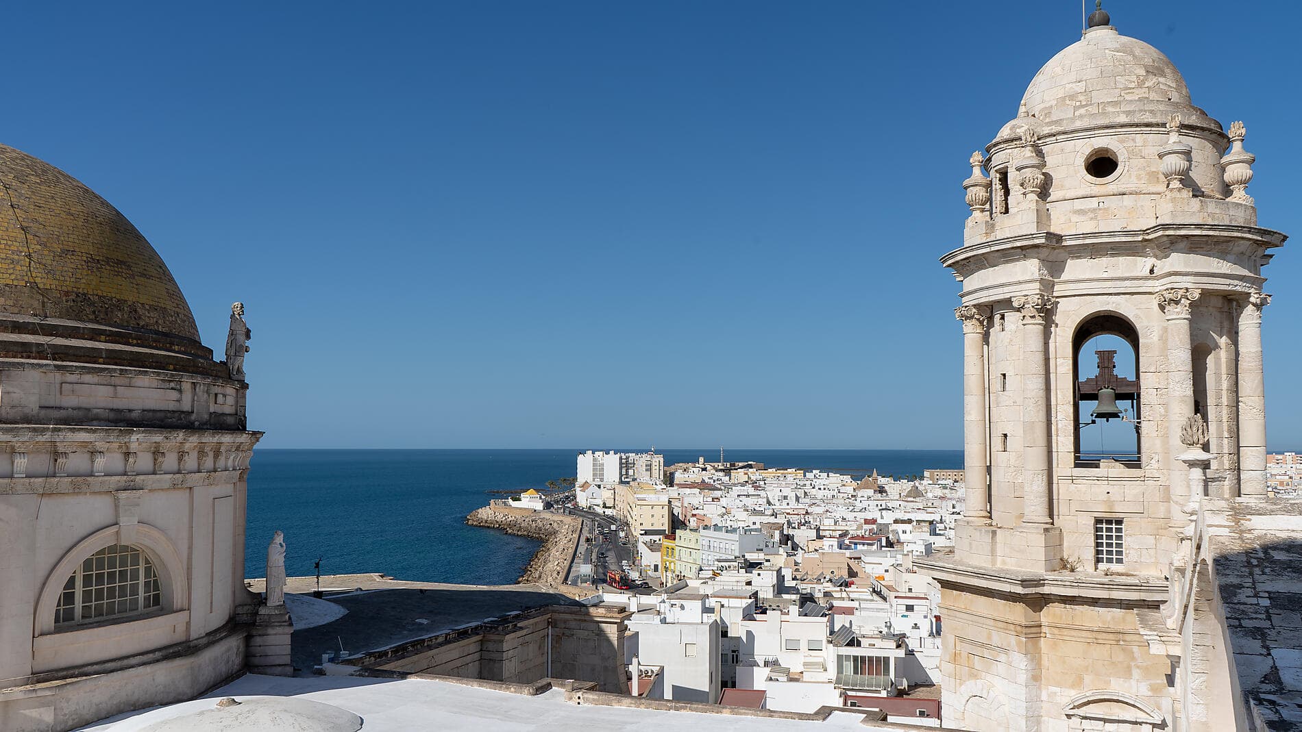 Vulkaninseln und historische Städte im Nordatlantik